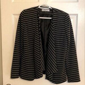 Tahari Black & Gray Open Blazer Sz 4
